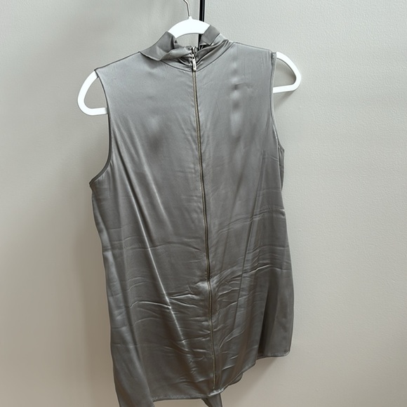 Andy the- anh sleeveless silk blouse - Picture 2 of 4
